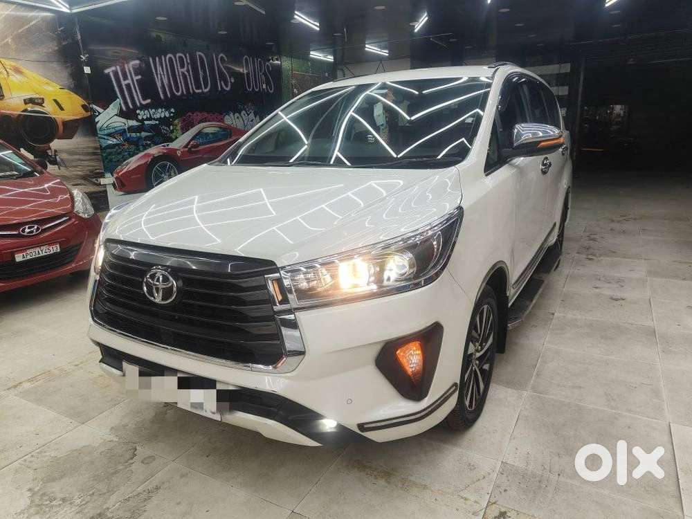 Toyota Innova Crysta 2.5z, 2022, Diesel