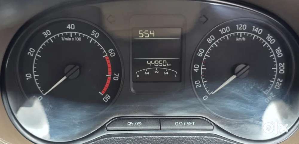 Skoda Rapid 1.6 Mpi At Elegance, 2016, Petrol