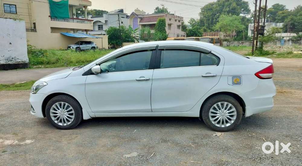 Maruti Suzuki Ciaz 1.3 Zeta Shvs Mt, 2020, Petrol