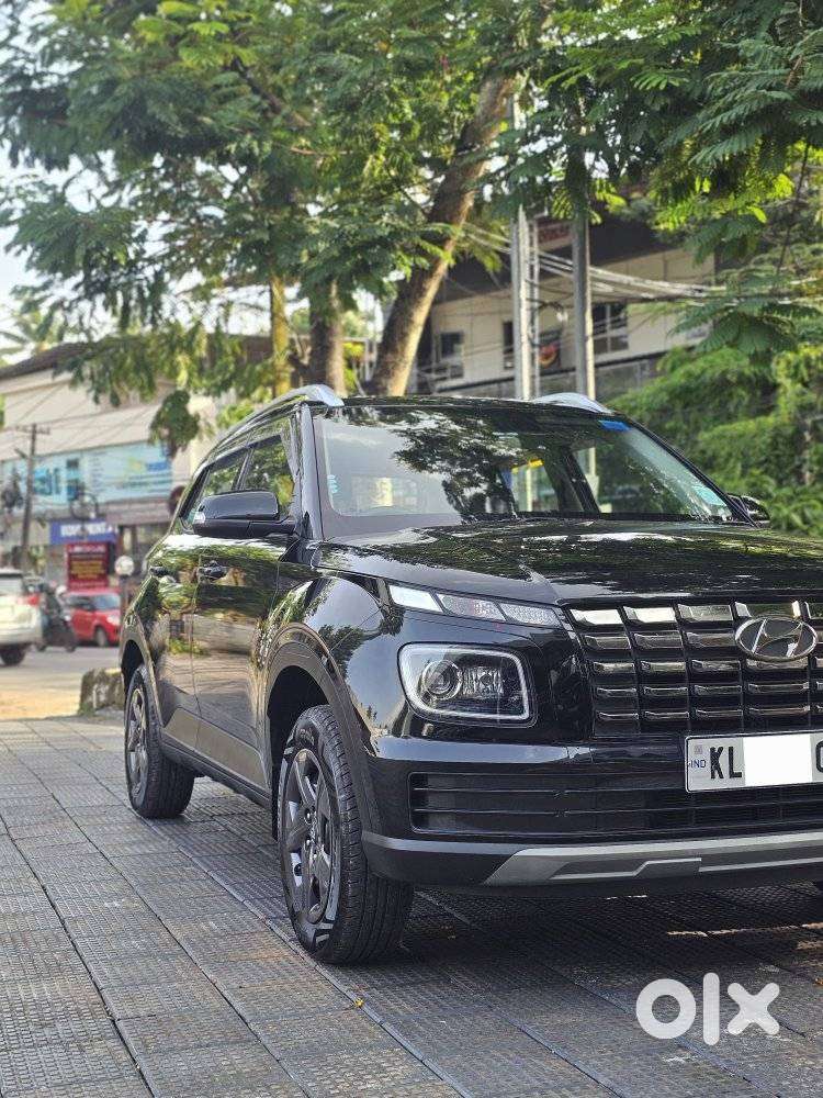 Hyundai Venue 1.2 S (o), 2023, Petrol