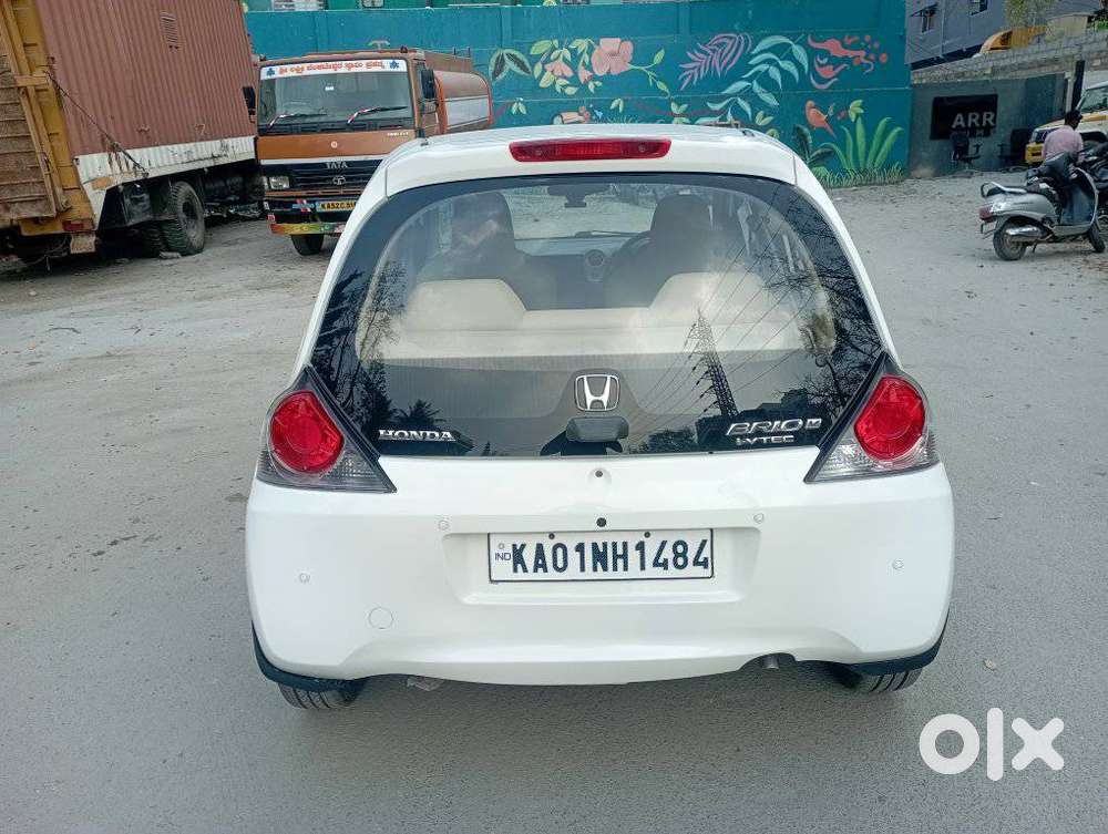 Honda Brio 2011-2013 V Mt, 2012, Petrol