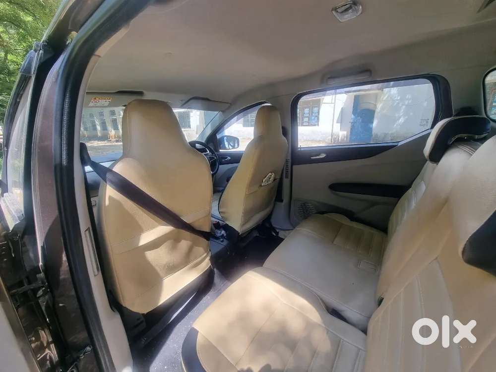 Renault Triber 2023 Automatic Gear Full Options