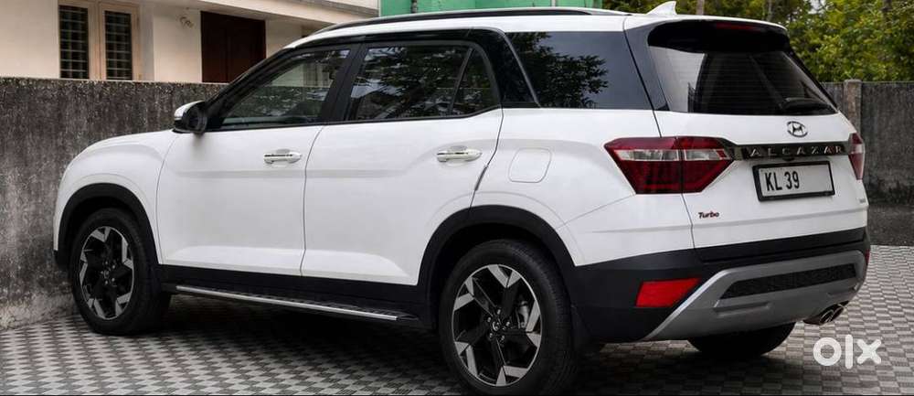 2023 Alcazar Turbo Petrol Mt Platinum 7s  28.8k Km  1 Owner