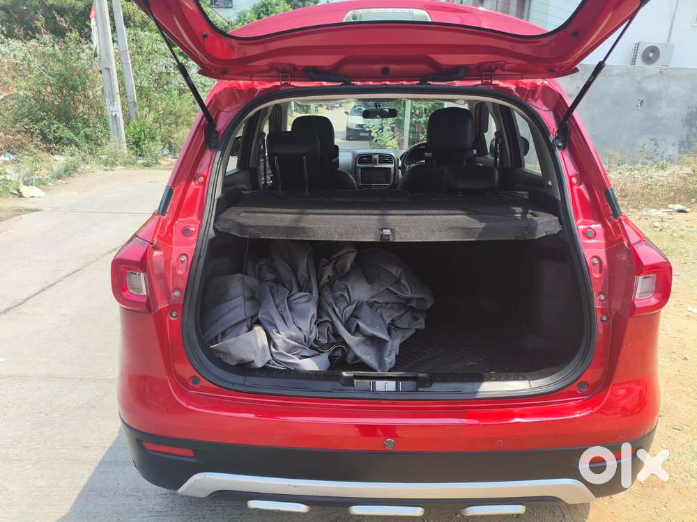 Maruti Suzuki Brezza 1.5 Zxi Smart Hybrid, 2022, Petrol