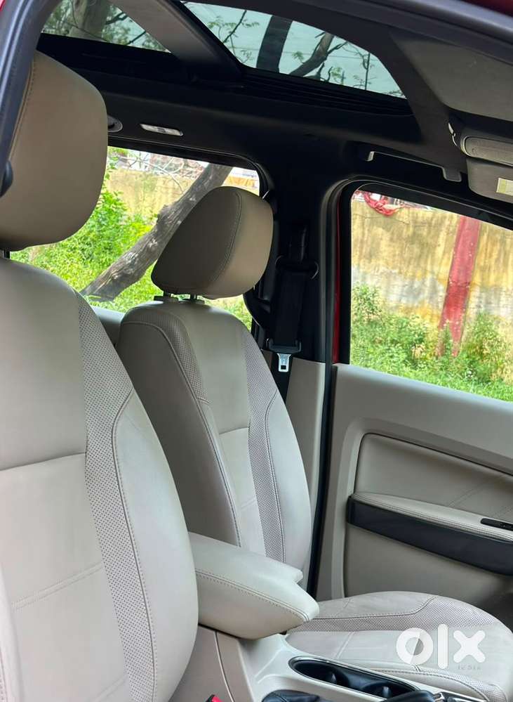 Ford Endeavour 3.2l (4wd) At Titanium - Immaculate / Red Colour