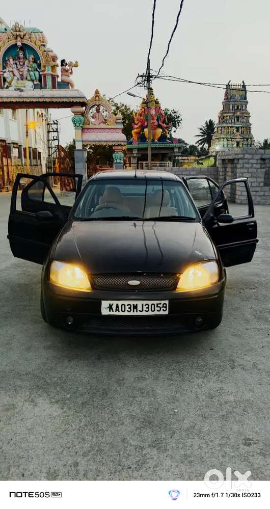 Ford Ikon 1.3 Zxi 2008 Car
