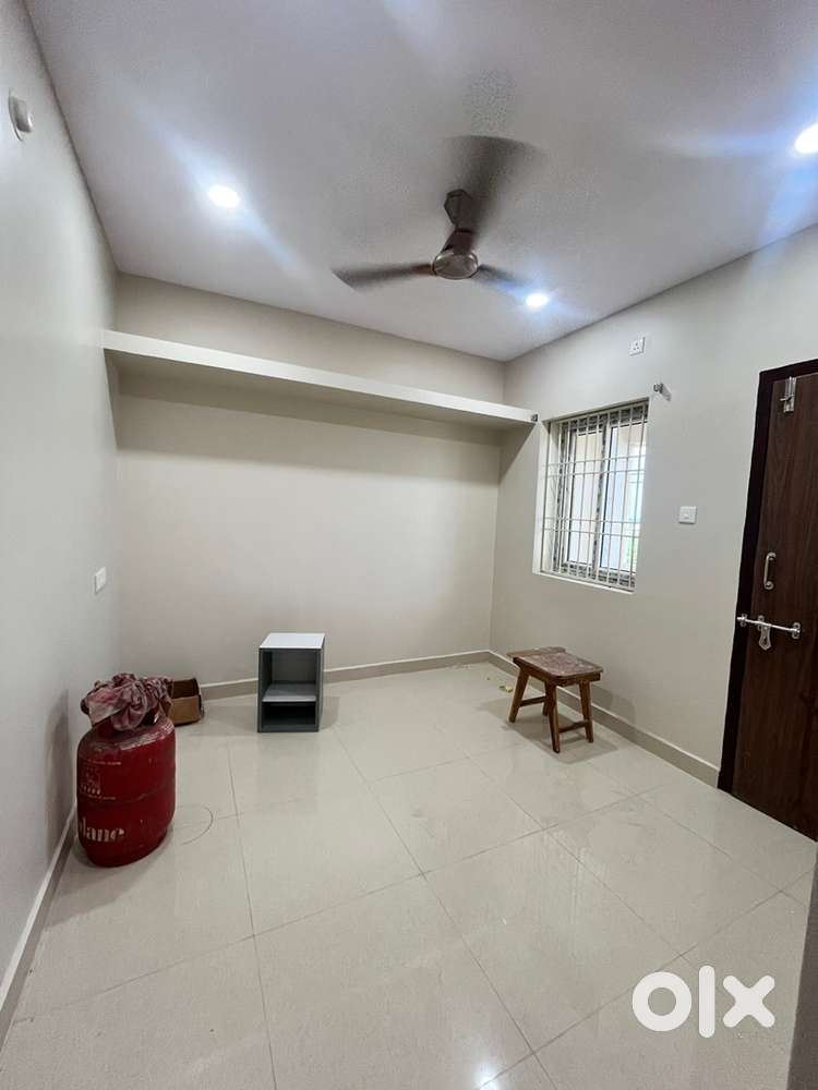 New Furnished 2 BHK Appartment