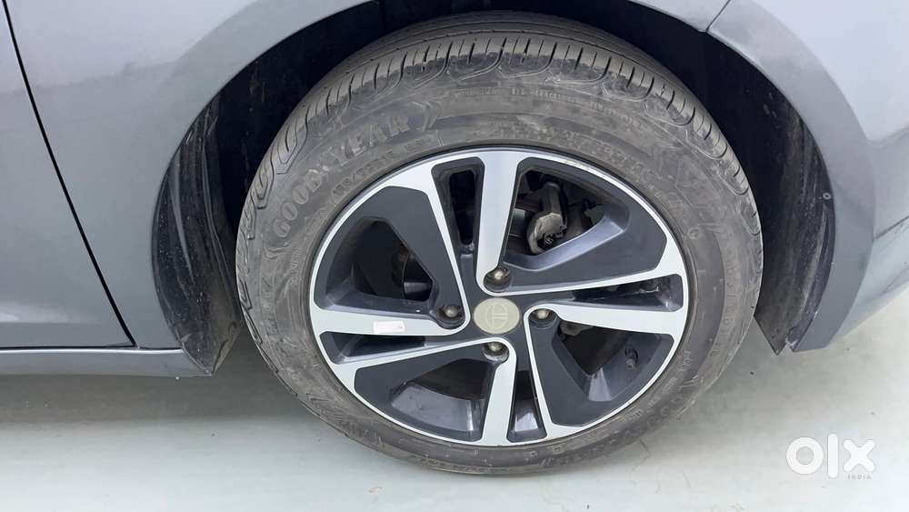 Tata Altroz 1.2 Xz Plus Petrol, 2022, Petrol