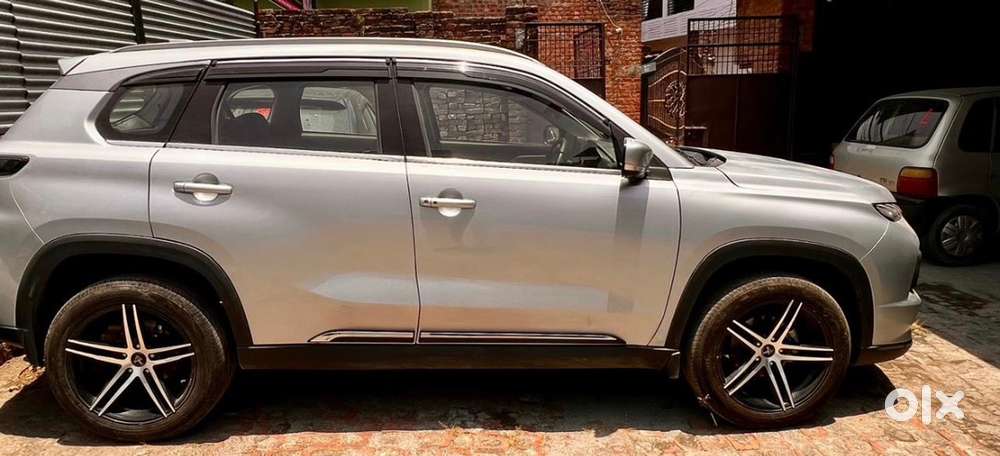 Maruti Suzuki Grand Vitara Smart Hybrid Petrol 13000 Km Driven