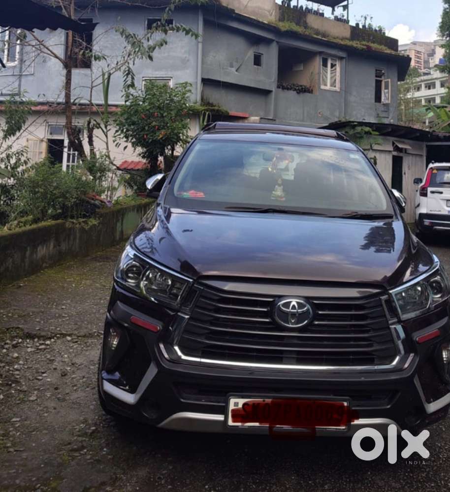 Toyota Innova Crysta Diesel 2022 Variant
