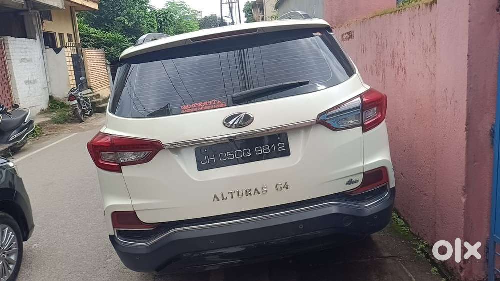 Mahindra Alturas G4 2019 Diesel Well Maintained