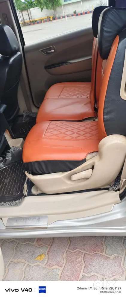 Ertiga 1.4 Vxi Abs Maruti Suzuki 2015