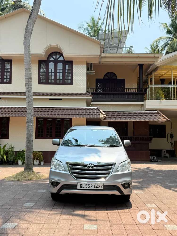 Immaculate 2015 Toyota Innova Mt - Silver - Neat & Clean - 160k Km