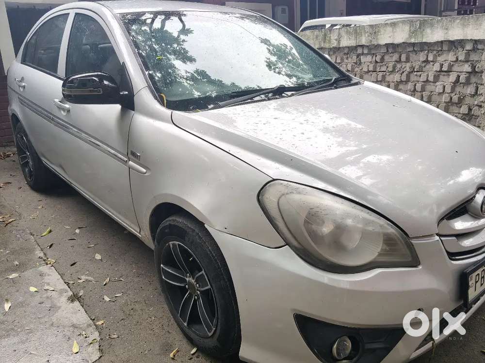 Hyundai Verna Sx O 2011