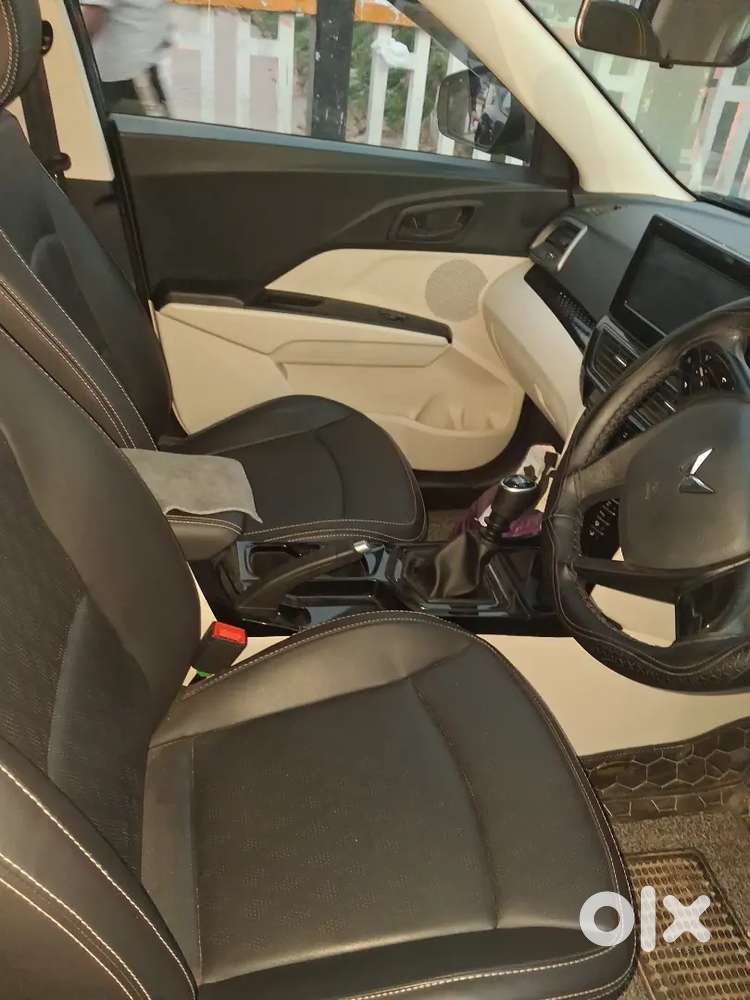 Mahindra Xuv 3xo Ax5l Petrol 2026