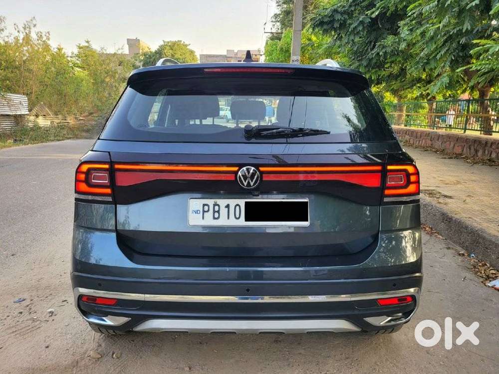 Volkswagen Taigun 1.0 Tsi Highline At, 2022, Petrol