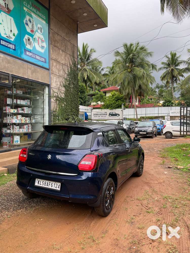 Maruti Suzuki Swift Vxi Optional, 2022, Petrol
