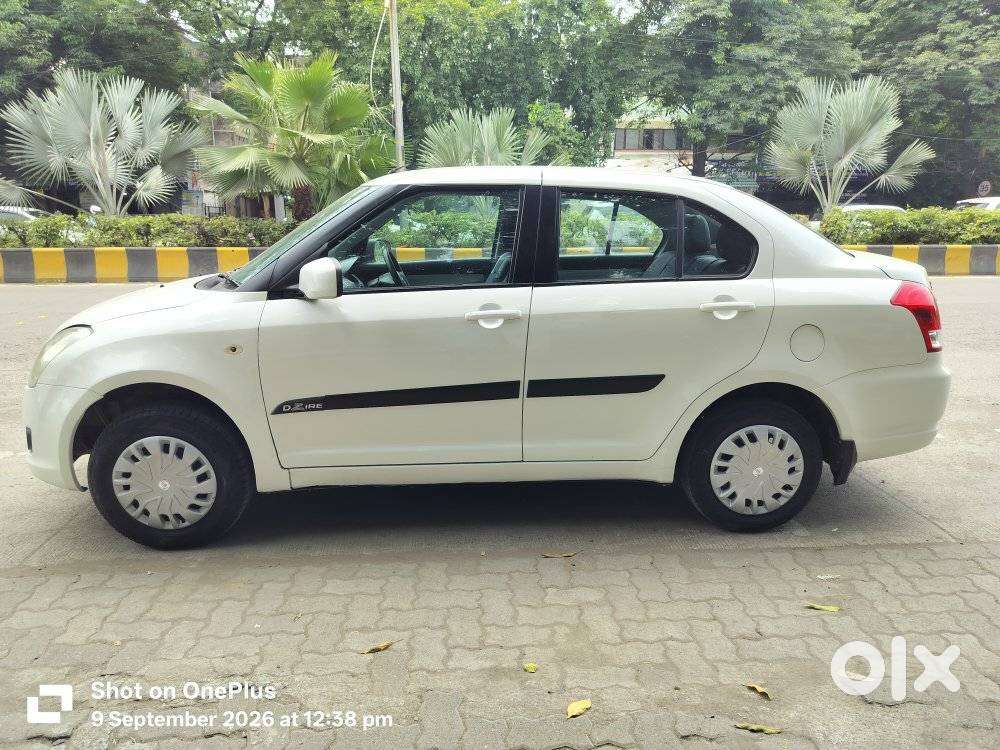 Maruti Suzuki Swift Dzire 1.2 Vxi Bsiv, 2011, Petrol