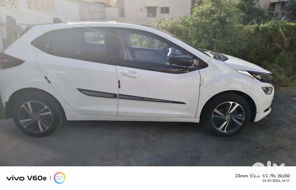 Tata Altroz 2023 Petrol 39000 Km Driven