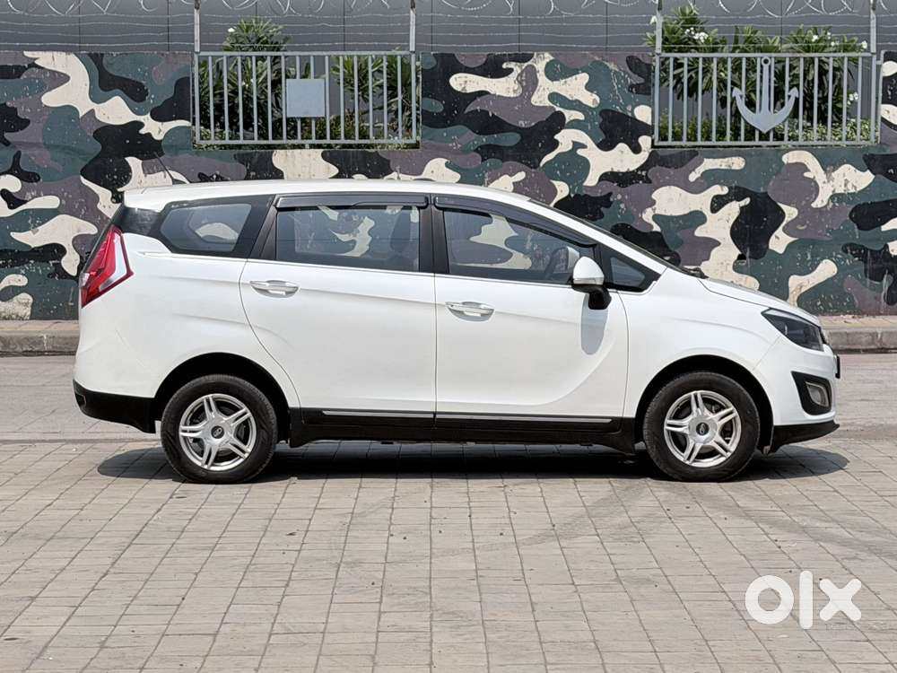 Mahindra Marazzo M6, 2018, Diesel
