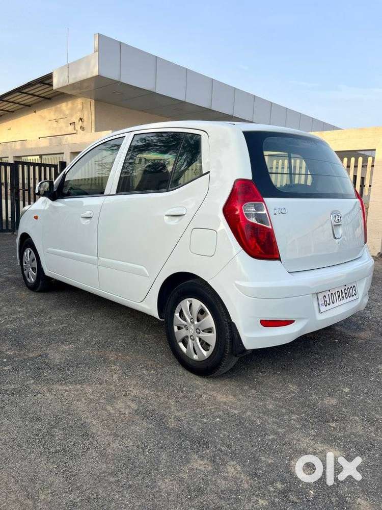 Hyundai I10 Magna Optional 1.1l, 2013, Cng & Hybrids
