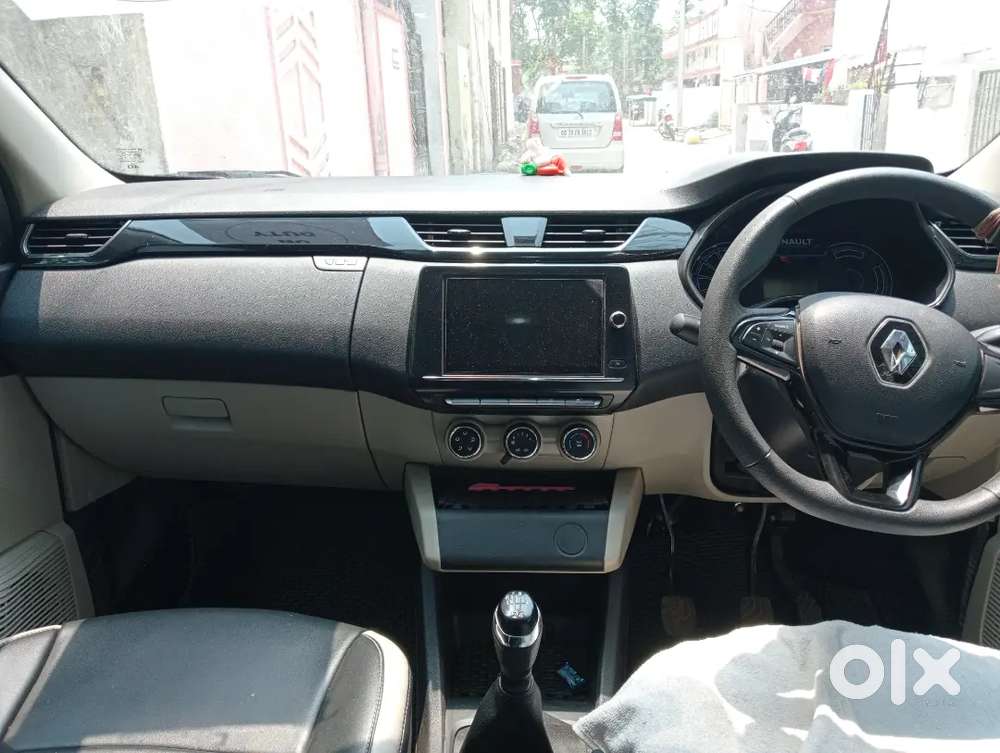 Renault Triber 2024 Petrol Well Maintained