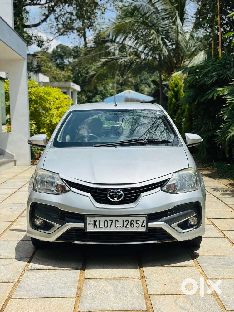 Toyota Etios Liva 1.2 V, 2017, Petrol
