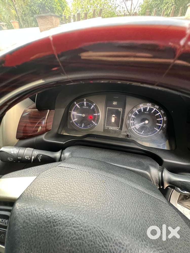 Toyota Innova Crysta 2016
