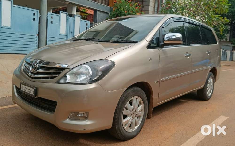Toyota Innova 2004-2011 2.5 V Diesel 7-seater, 2009, Diesel
