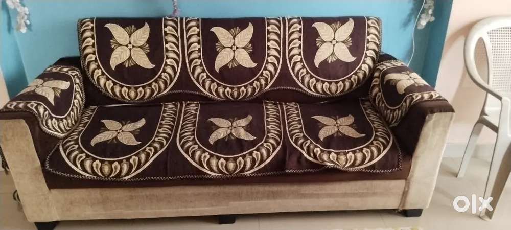 Sofa set with cover
