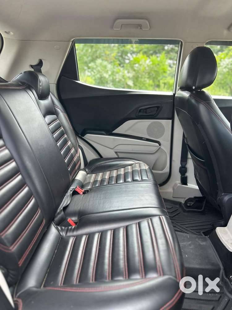 Mahindra Xuv300 W4, 2022, Petrol