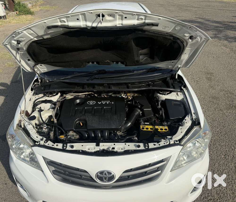 Toyota Corolla Altis Facelift, 2012, Petrol