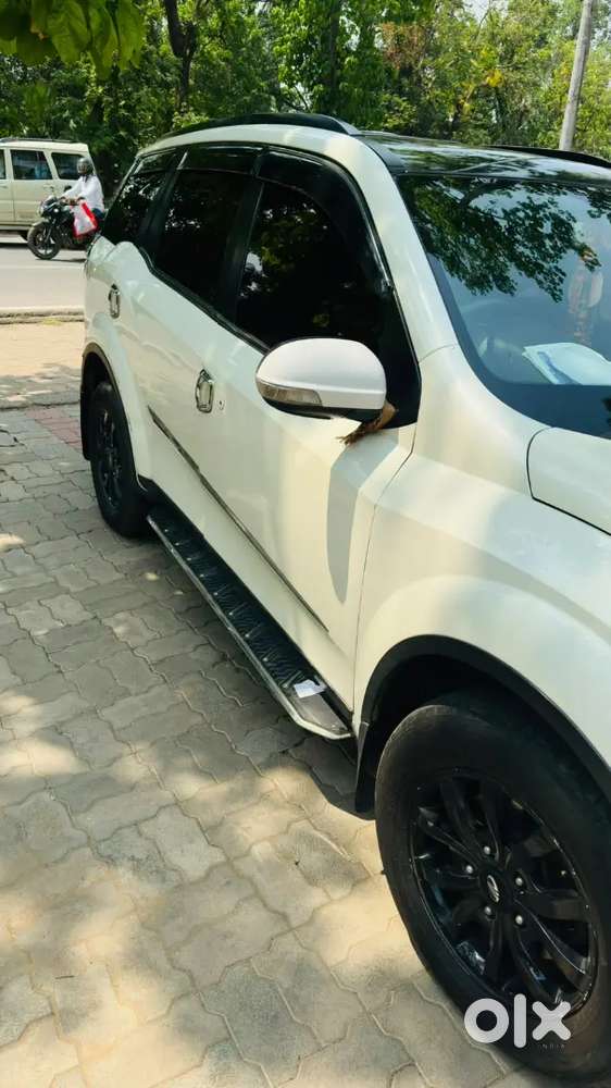 Mahindra Xuv500 2.2 W10 2016