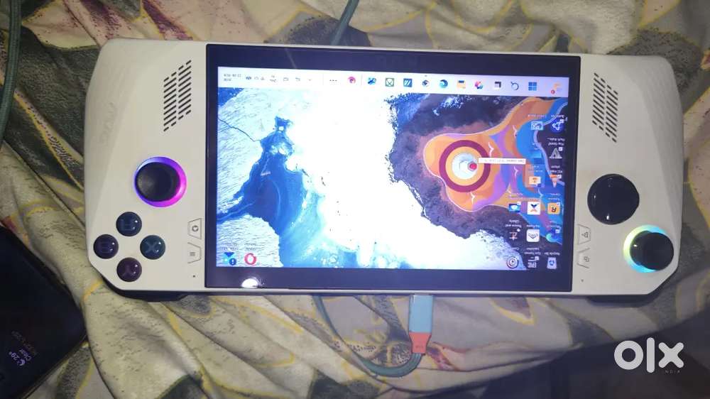 Asus Rog ally extreme 1