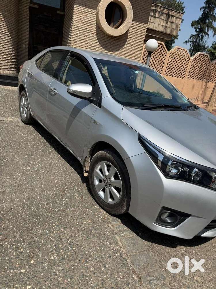 Toyota Corolla Altis 2017 Petrol Well Maintained