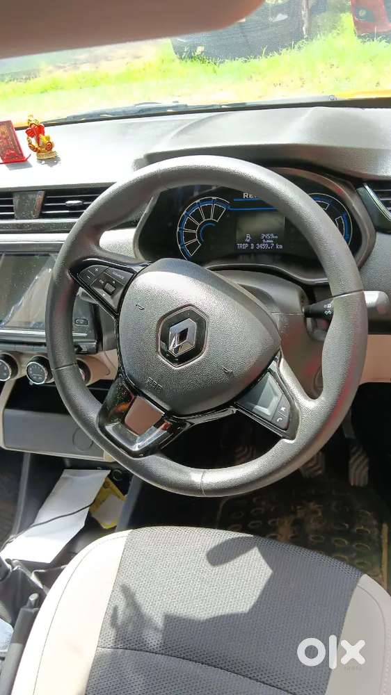 Renault Triber Petrol 2024