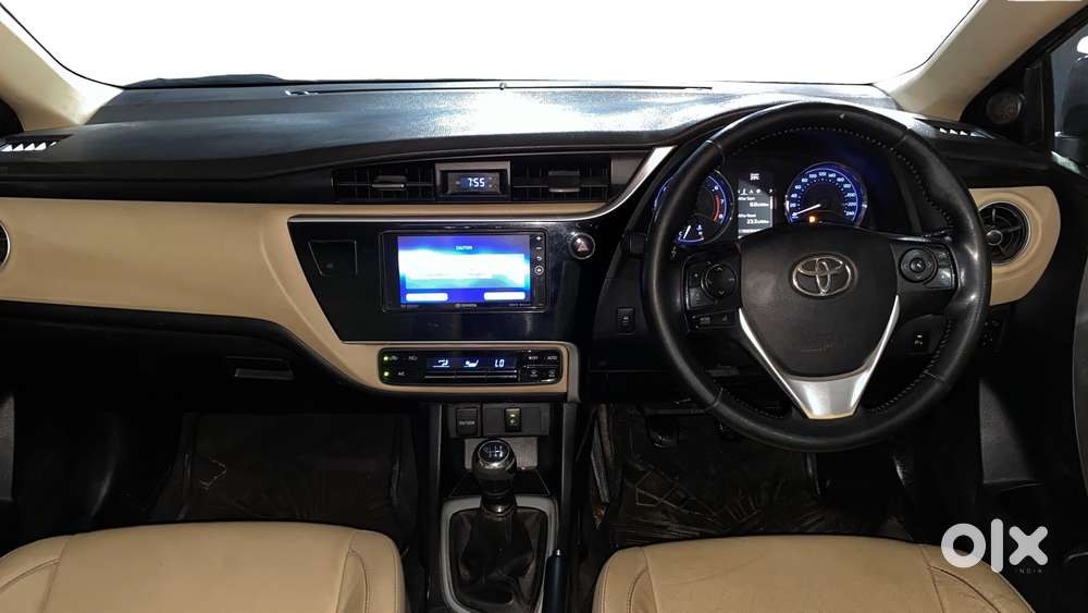 Toyota Corolla Altis 1.8 Gl, 2018, Petrol