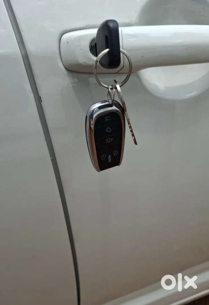Maruti Suzuki Swift Dzire Tour 2013