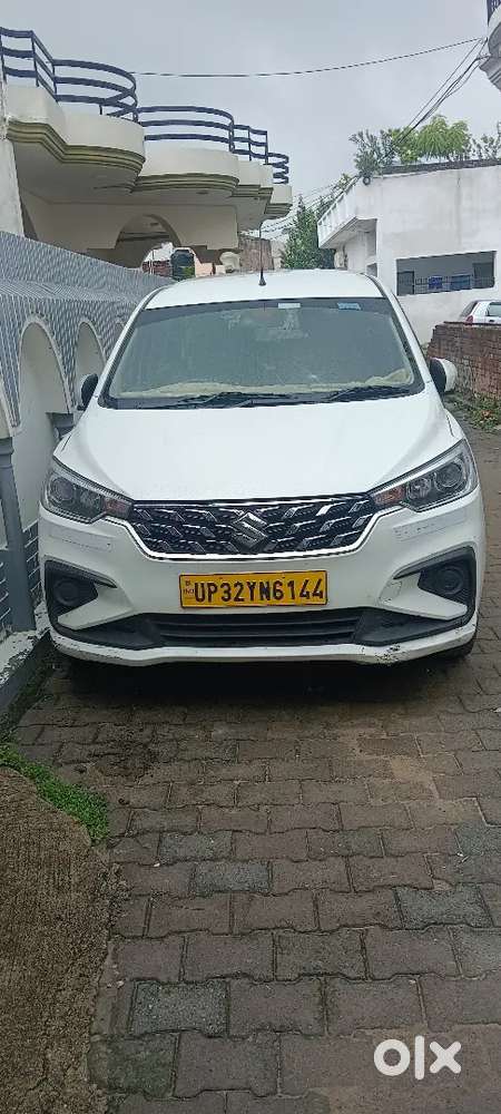 Maruti Suzuki Ertiga Vxi 2025