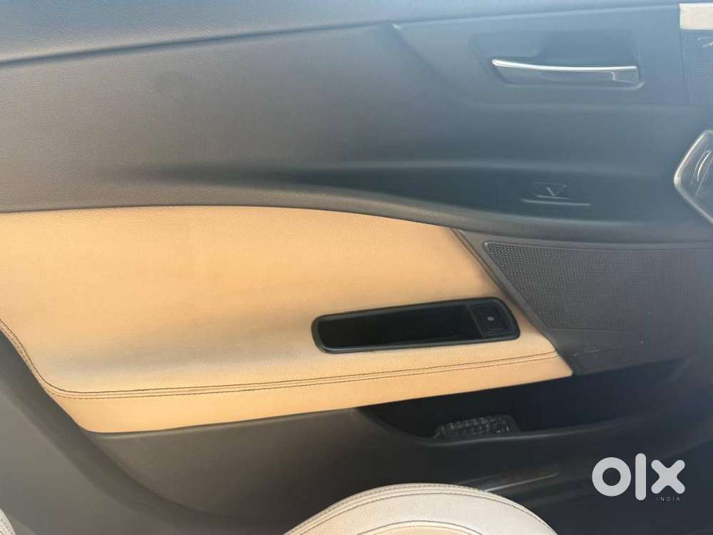 Jaguar Xe 2018 Diesel 25000 Km Driven