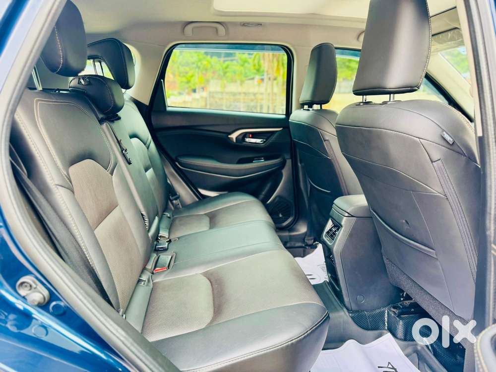 Maruti Suzuki Grand Vitara 1.5 Alpha Smart Hybrid At, 2024, Petrol
