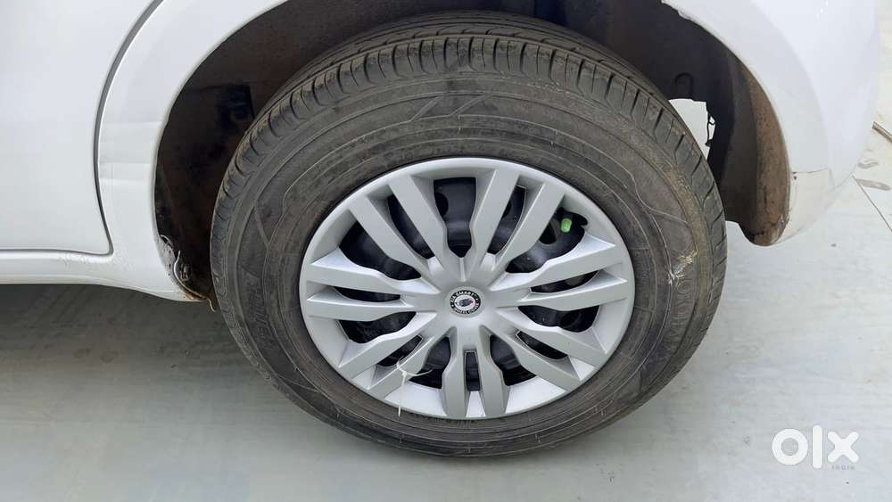 Maruti Suzuki Ritz Vxi, 2013, Petrol