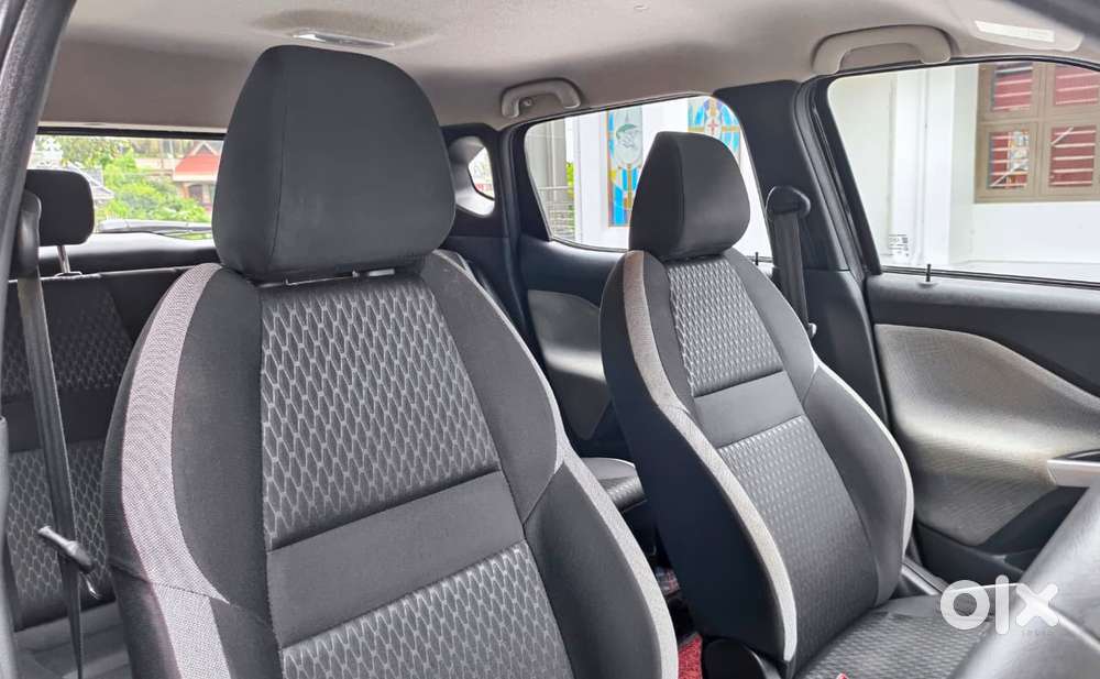 Nissan Magnite Kuro Edition Petrol Amt, 2024, Petrol