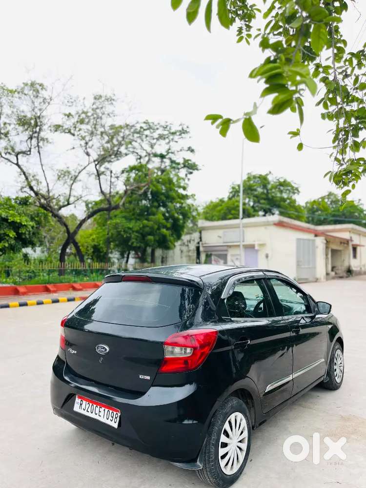 Ford Figo Aspire 2016 90000 Km
