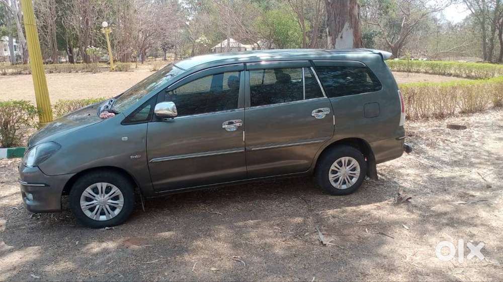 Toyota Innova 2010 Diesel 369000 Km Driven