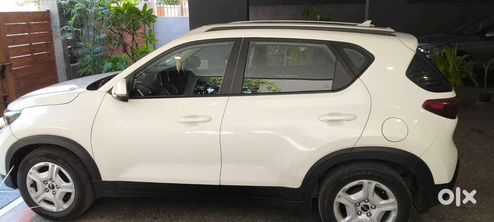 Kia Sonet Petrol 2021