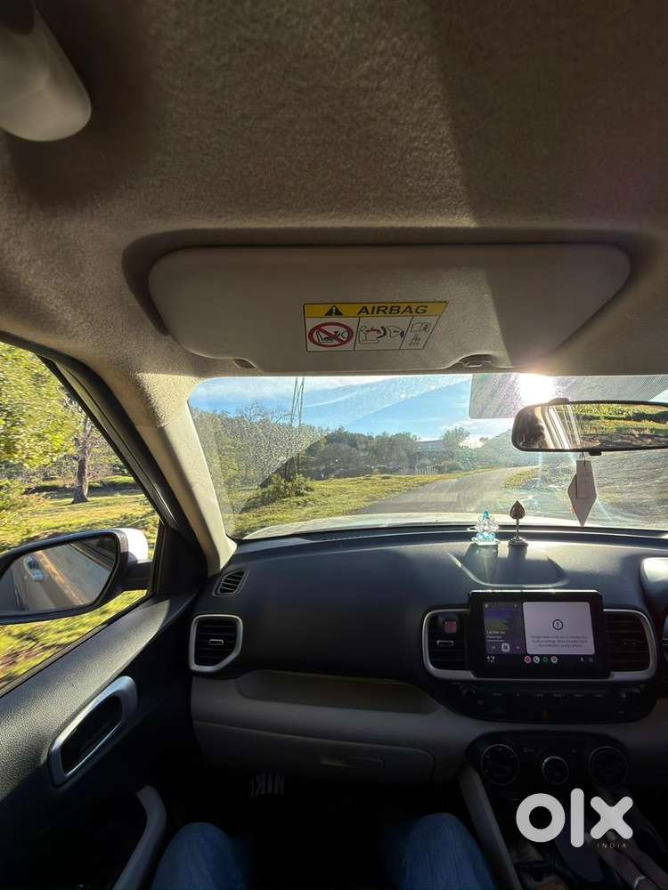 Hyundai Venue 2022 Petrol Well Maintained