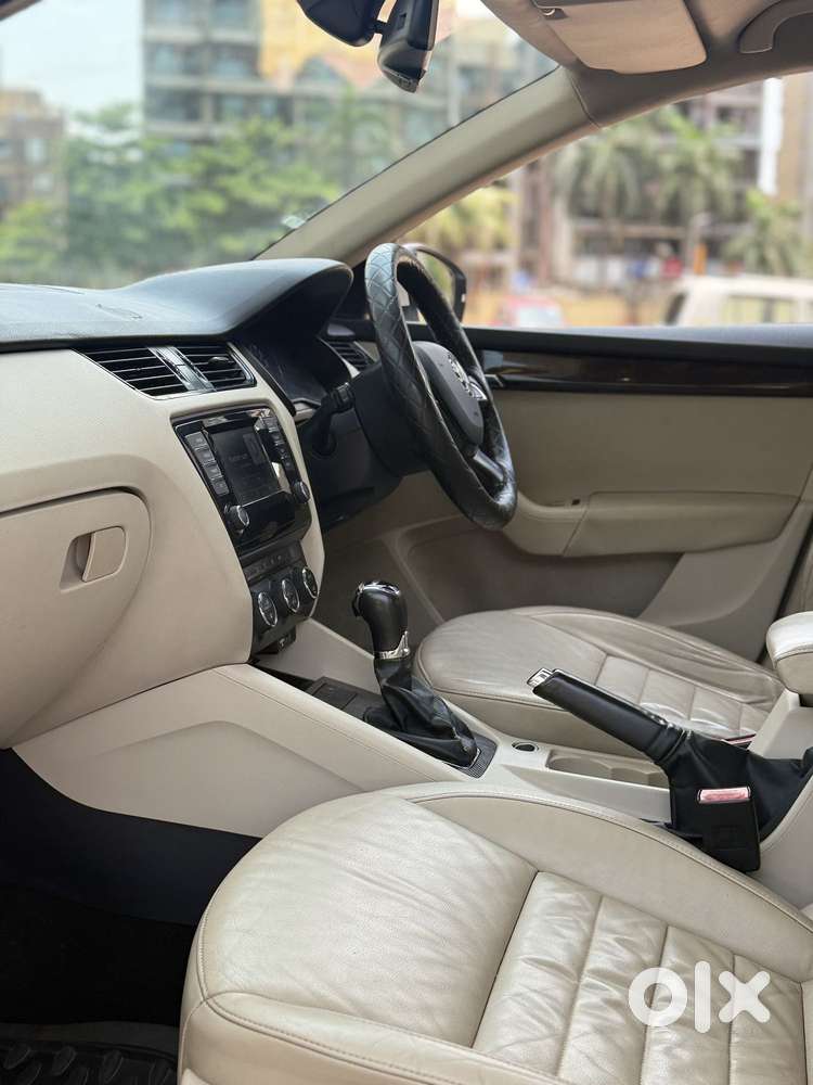 Skoda Octavia Ambition Plus 1.8 Tsi At, 2013, Petrol