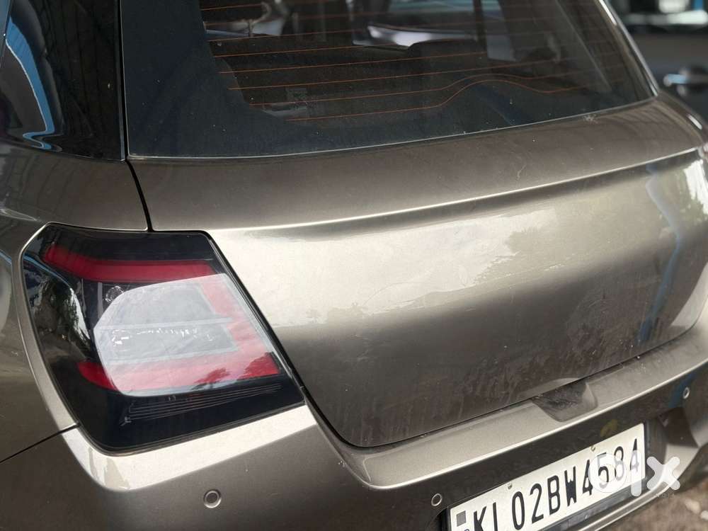 Maruti Suzuki Swift Vxi + Manual, 2024, Petrol