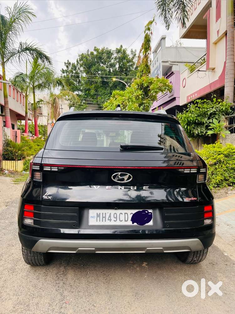 Hyundai Venue – Showroom Condition  Well Maintained  Non Accidental